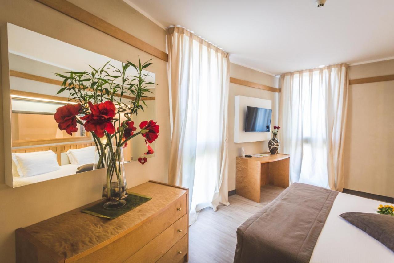 Park Hotel Ai Pini & Restaurant Ai Pini Mestre Dış mekan fotoğraf