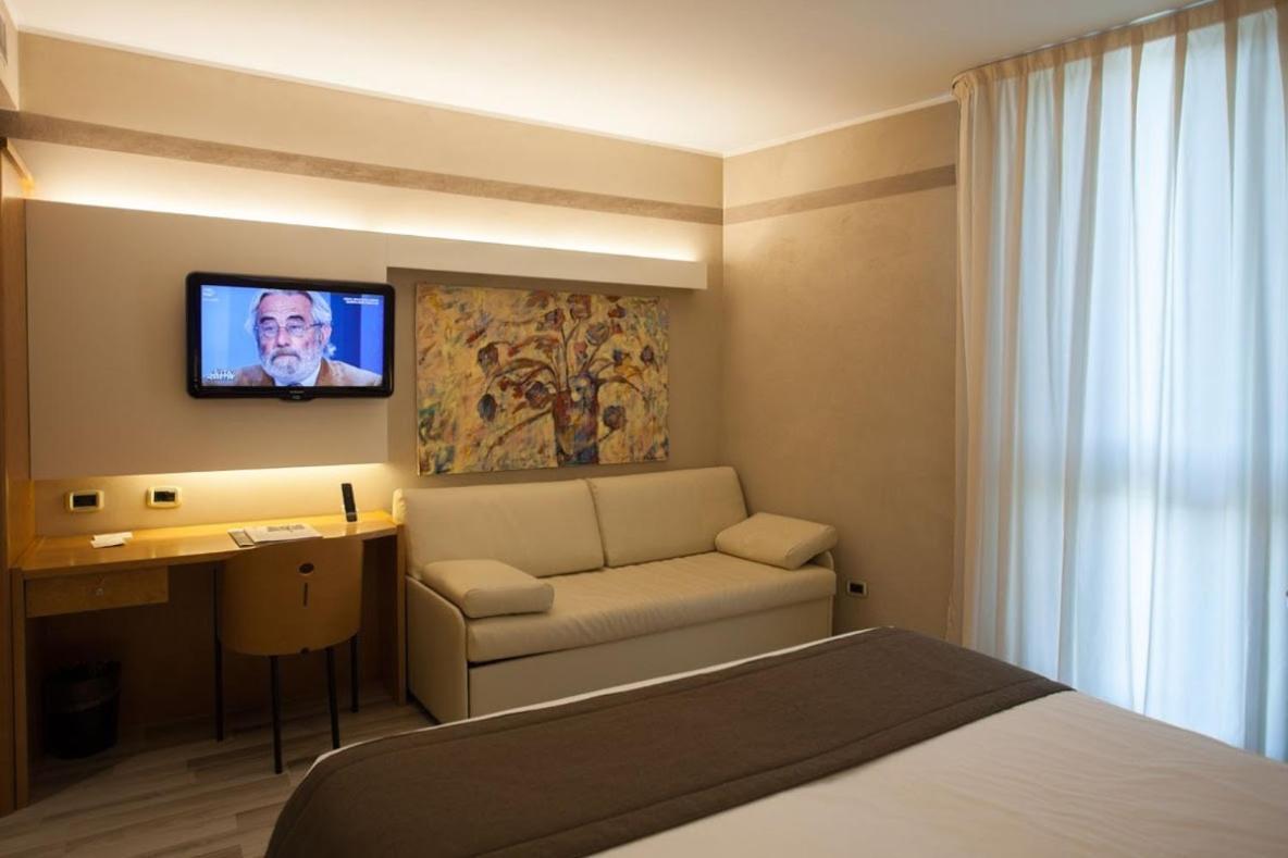 Park Hotel Ai Pini & Restaurant Ai Pini Mestre Dış mekan fotoğraf