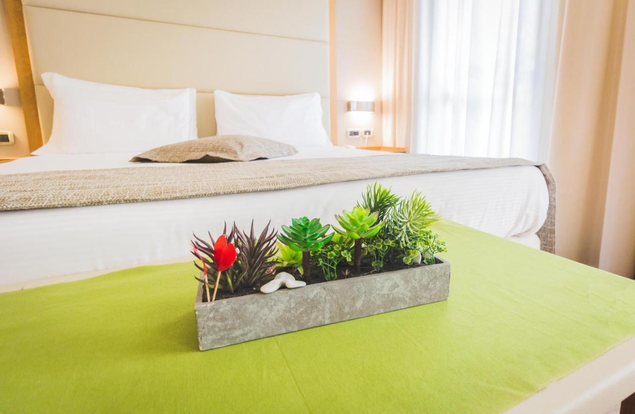 Park Hotel Ai Pini & Restaurant Ai Pini Mestre Dış mekan fotoğraf