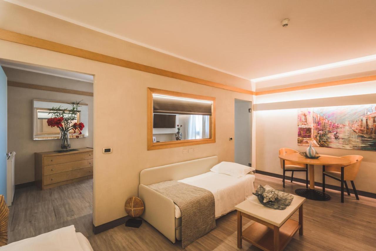 Park Hotel Ai Pini & Restaurant Ai Pini Mestre Dış mekan fotoğraf
