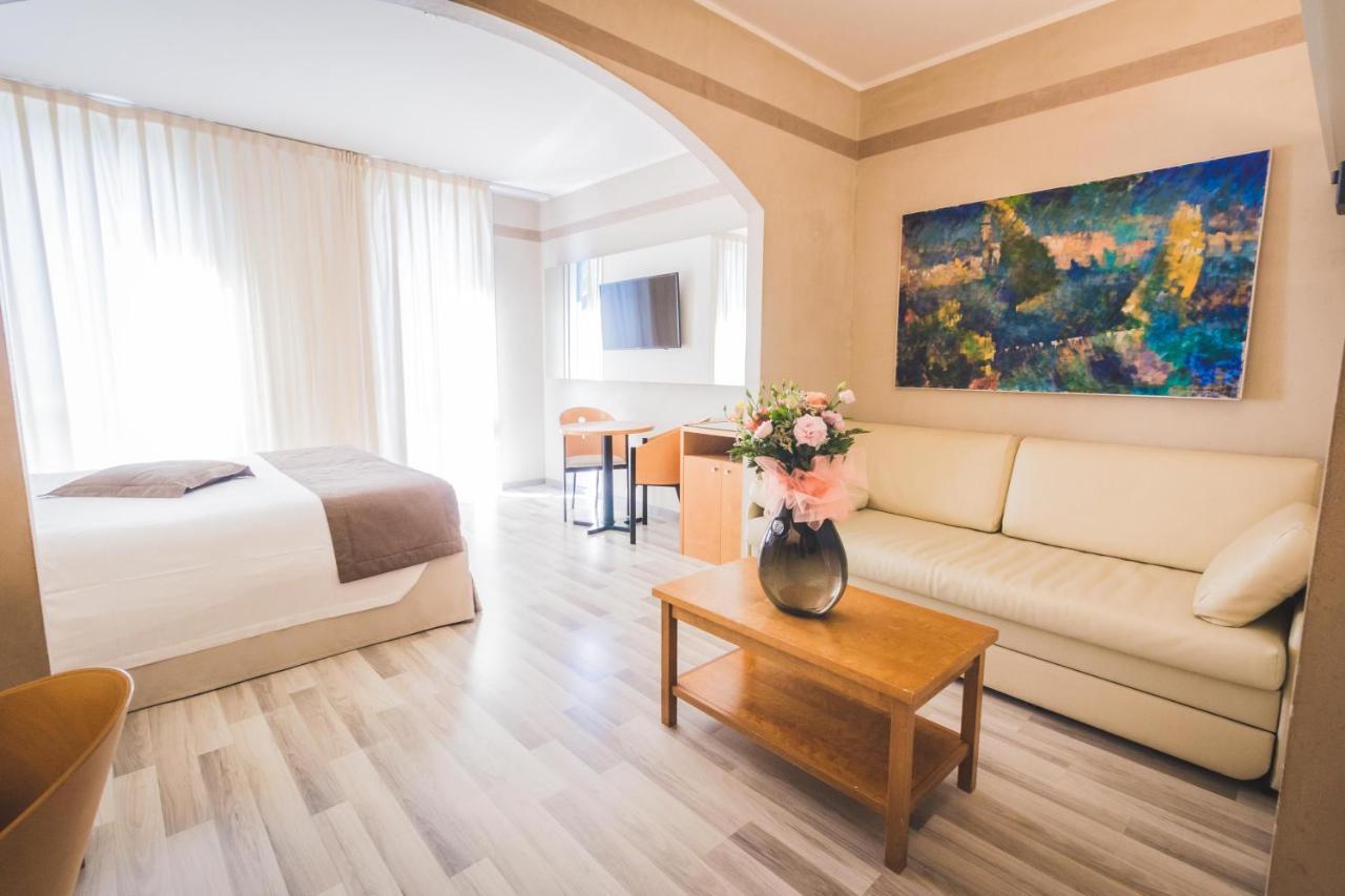 Park Hotel Ai Pini & Restaurant Ai Pini Mestre Dış mekan fotoğraf