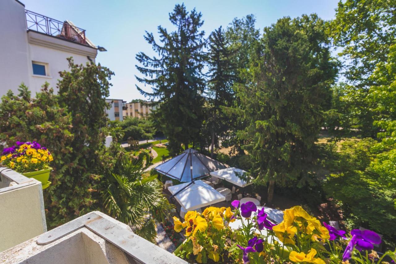 Park Hotel Ai Pini & Restaurant Ai Pini Mestre Dış mekan fotoğraf