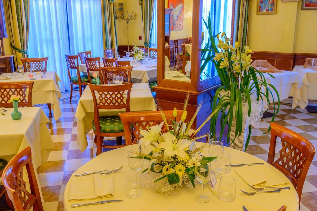 Park Hotel Ai Pini & Restaurant Ai Pini Mestre Dış mekan fotoğraf