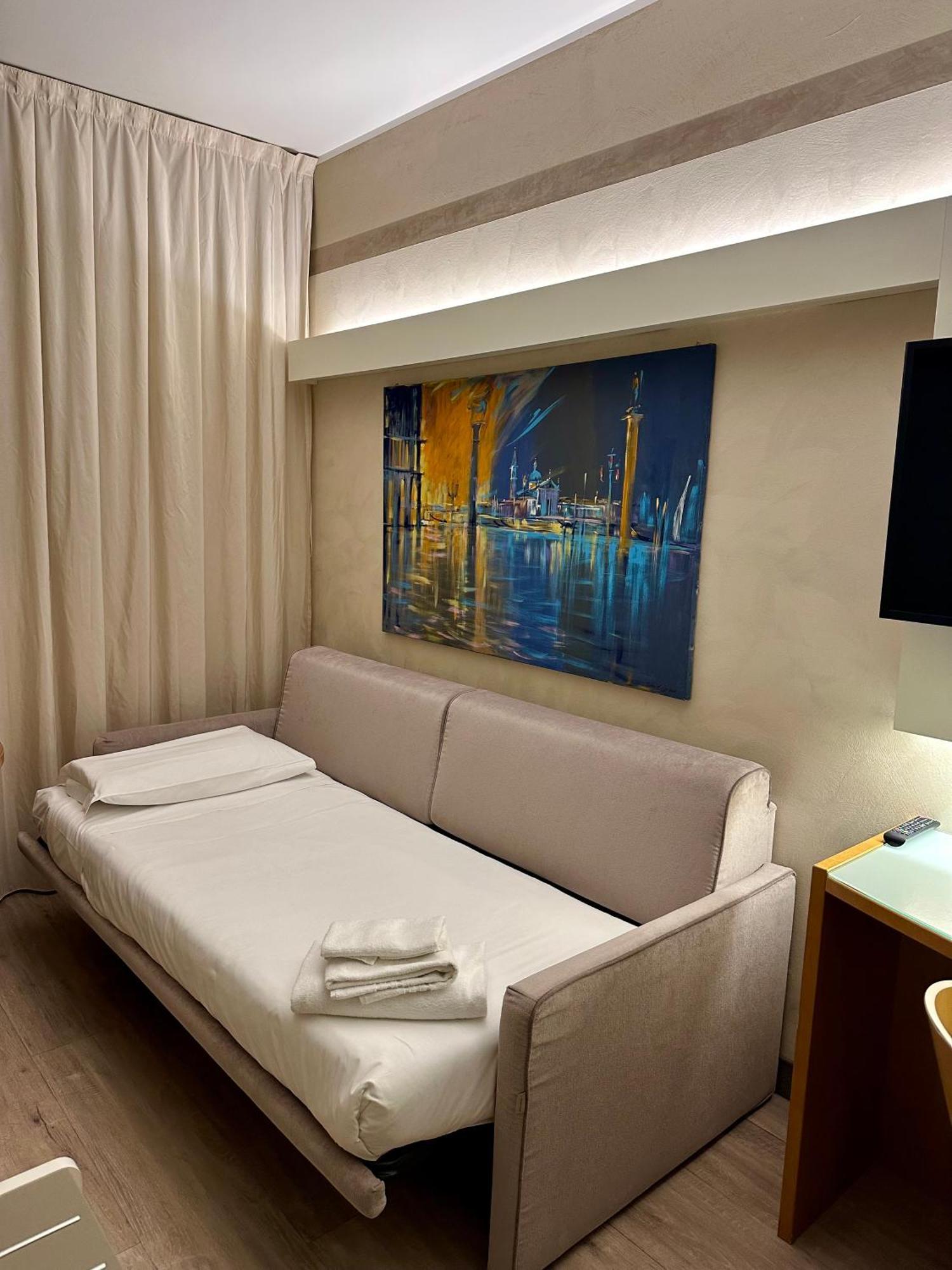 Park Hotel Ai Pini & Restaurant Ai Pini Mestre Dış mekan fotoğraf