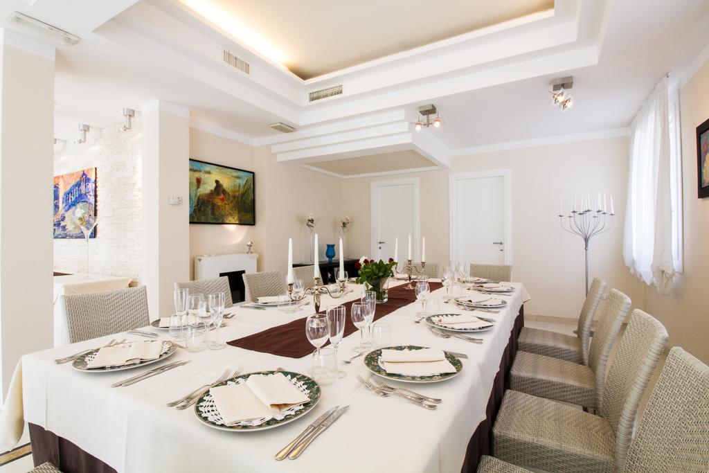Park Hotel Ai Pini & Restaurant Ai Pini Mestre Dış mekan fotoğraf